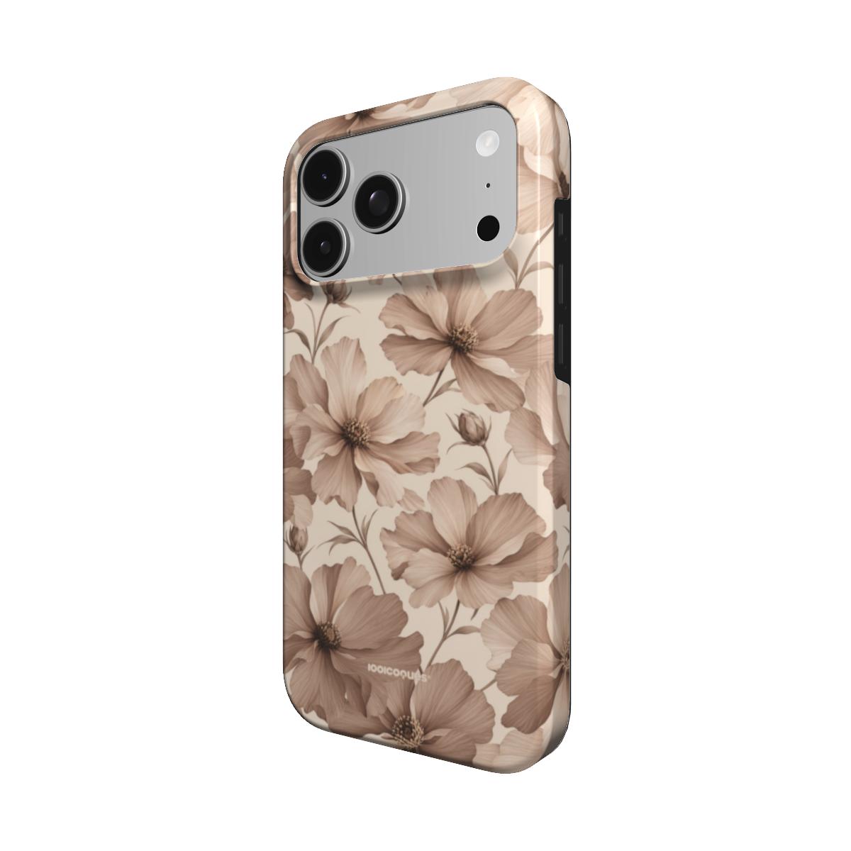 Coque Prestige Sable vue de trois quarts, avec le rebord de la coque