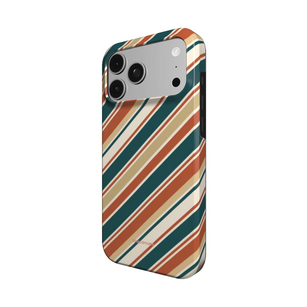 Coque Prestige Tempo vue de trois quarts, avec le rebord de la coque