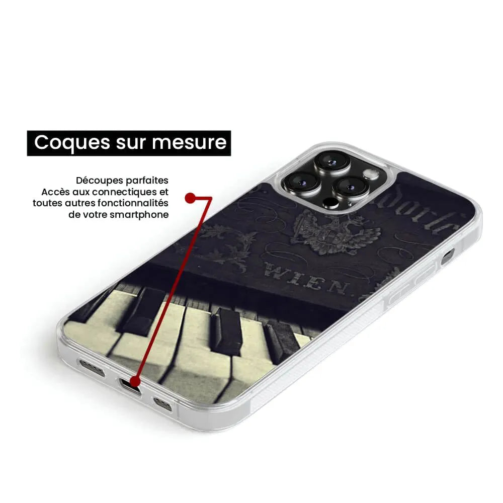 Old piano 