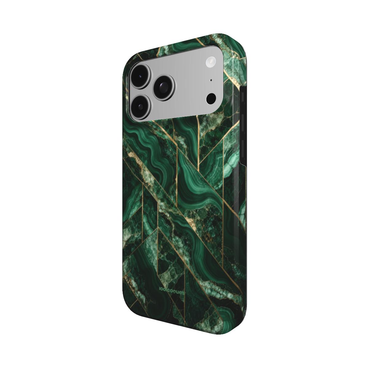Coque Prestige Malachite vue de trois quarts, avec le rebord de la coque