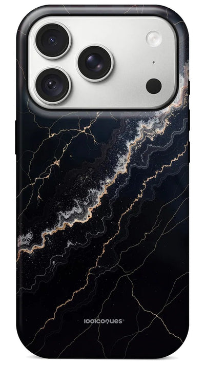 Coque Prestige Orage vue de dos : un marbre noir zébré de fines veines dorées