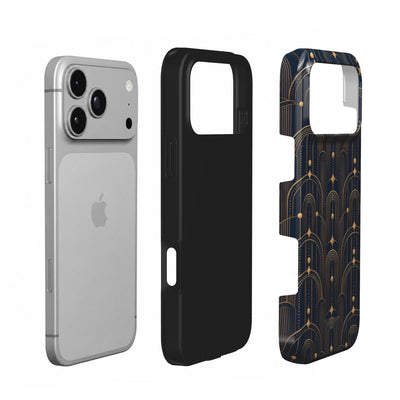 Coque Prestige Deco Nuit en vue éclatée : téléphone, couche intérieure souple et coque extérieure imprimée