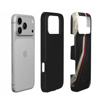 Coque Prestige Racing en vue éclatée : téléphone, couche intérieure souple et coque extérieure imprimée