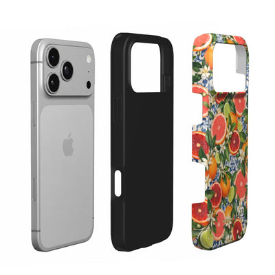 Coque Prestige Agrumes en vue éclatée : téléphone, couche intérieure souple et coque extérieure imprimée