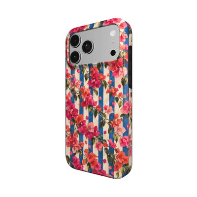 Coque Prestige Bougainvillier vue de trois quarts, avec le rebord de la coque