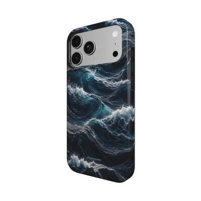 Coque Prestige Tempête vue de trois quarts, avec le rebord de la coque